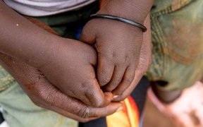 Prévention et traitement du VIH&nbsp;: stagnation des progrès chez les enfants et femmes enceintes