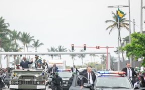 Fête nationale an 63 : Ali Bongo assiste à la grande parade militaire