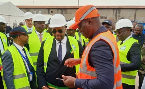Port-Gentil&nbsp;: Oligui Nguema enchaîne les inaugurations à fort impact social
