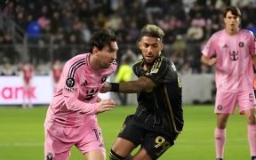 Ligue des champions CONCACAF : Denis Bouanga et le LAFC dominent l’Inter Miami de Lionel Messi