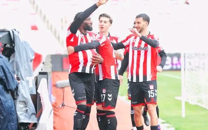 Turquie&nbsp;: Aaron Appindangoyé sauve Sivasspor d’une déroute face à Iğdır