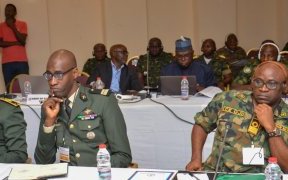 Niger : les chefs militaires de la CEEAO en réunion pour une éventuelle intervention militaire
