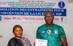 Quatre nouveaux entraîneurs gabonais de handball de licence C sur le marché