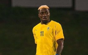 Mercato : Axel Ndong Meye tiraillé entre l’Étoile Sportive du Sahel et Young Africains