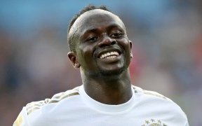 Sadio Mané débarque en Arabie Saoudite et devient le joueur africain le plus cher au monde