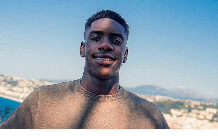 Mercato : Junior Mandza signe pro à l’OGC Nice, le Gabon tient une pépite à suivre