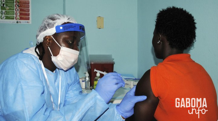 Ceux qui acceptent de se faire vacciner signent-ils leur propre acte de décès ? Le gouvernement gabonais invité à lever les équivoques