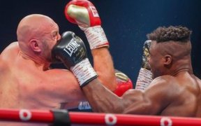Boxe anglaise : Francis Ngannou perd de justesse face à Tyson Fury
