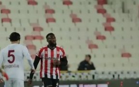 Turquie : Aaron Appindangoyé et Sivasspor arrachent un nul face à Hatayspor