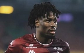 Ligue 2 : Ajaccio inflige un revers à Metz de Michel Mboula dans les derniers instants du match