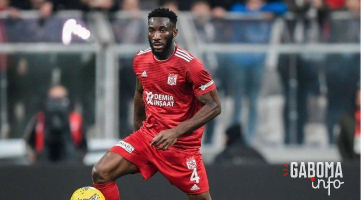 L’international gabonais Aaron Appindangoye prolonge d’un an l’aventure avec Sivasspor