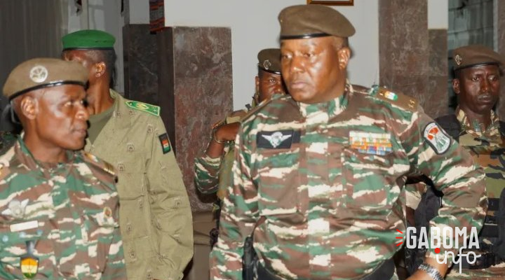 Niger : la junte veut poursuivre le président déchu pour