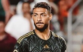 Gabon vs Sénégal : l’attaquant Denis Bouanga absent de la tanière des Panthères