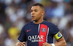 Incertitude autour de la prolongation de Kylian Mbappé : le président du PSG Nasser Al-Khélaifi remonté