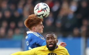 Ligue 1 : Shavy Babicka et Toulouse s’effondrent face au Racing Club de Strasbourg