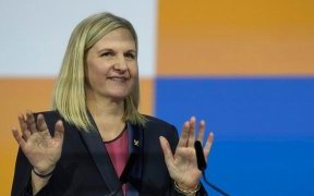 CIO : La zimbabwéenne Kirsty Coventry, première femme élue présidente de l’institution