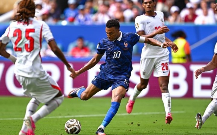 Mondial 2026 : Le bronze pour l’Angleterre qui domine la France au terme d’un festival de buts