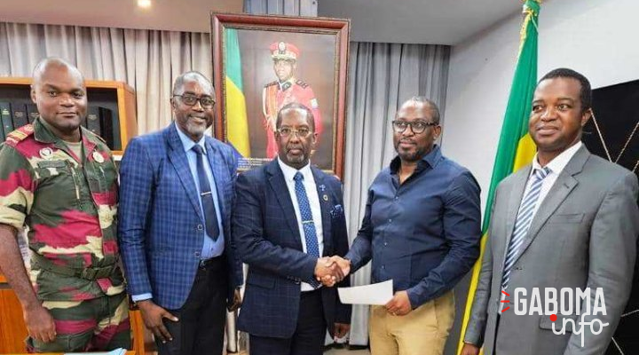 Panthères du Gabon : la signature de Mouyouma sans la Fegafoot, un cadeau empoisonné ?