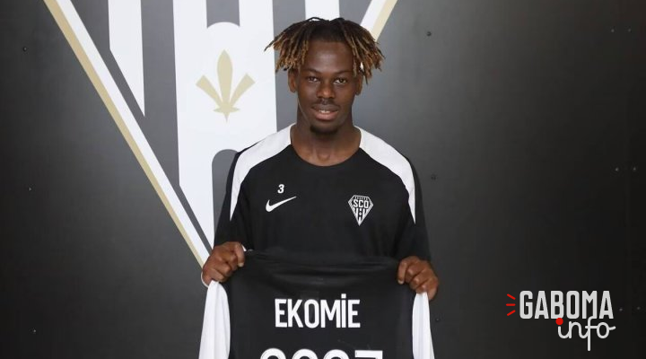 Transfert : Jacques Ekomié rejoint le SCO d’Angers : un nouvel atout pour le promu en Ligue 1